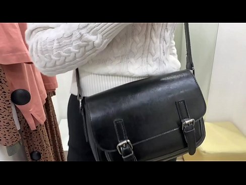 ❤️ Masturbation ampahibemaso ny tanora bitch FeralBerry miaraka amin'ny dildo ao amin'ny efitrano fitting ️ Super vetaveta amin'ny pôrnôgrafia mg.tubsexer-porn.ru ❌️